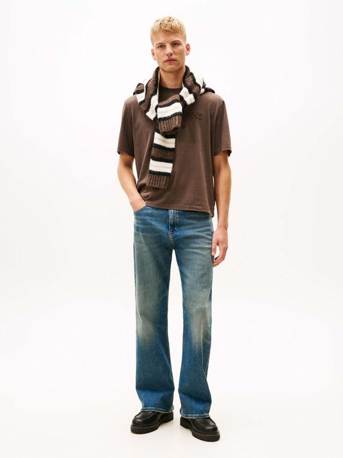 Playera-Clasica-Con-Logo-Tonal-De-Hombre-Tommy-Jeans-DM0DM22330-GW1