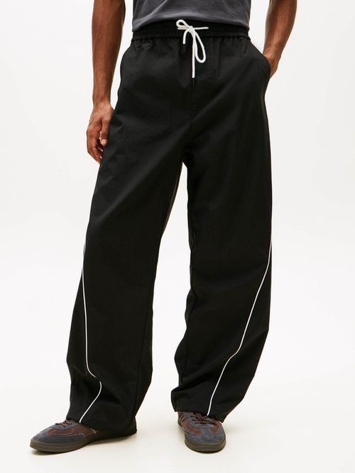 Pantalon-Theo-Estilo-Paracaidas-De-Hombre-Tommy-Jeans-DM0DM23111-BDS