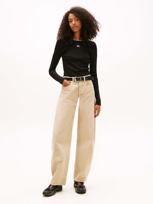 Playera-Slim-De-Manga-Larga-Con-Escote-En-La-Espalda-De-Mujer-Tommy-Jeans-DW0DW21839-BDS