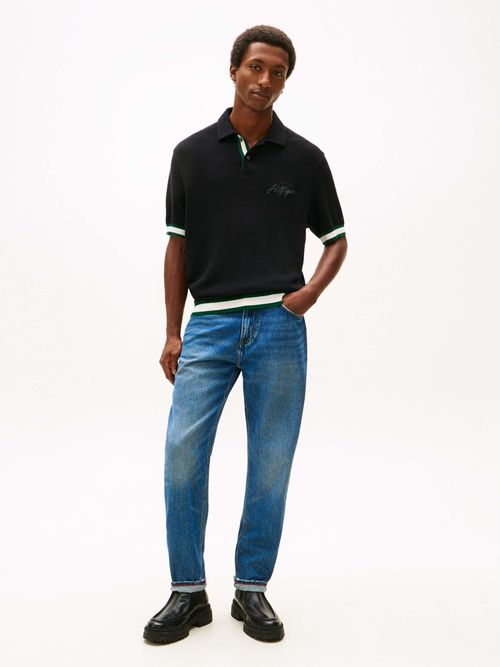 Polo-clasico-con-tapeta-y-logo-ideal-para-un-look-smart-casual-MW0MW41620-BDS