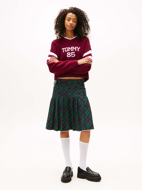 Sueter-Amplio-Con-Cuello-De-Pico-Y-Logo-De-Mujer-Tommy-Jeans-DW0DW22033-VLC