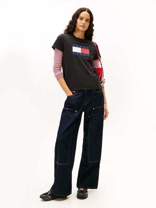 Playera-De-Punto-Con-Parche-Del-Logo-De-Mujer-Tommy-Jeans-DW0DW22562-BDS