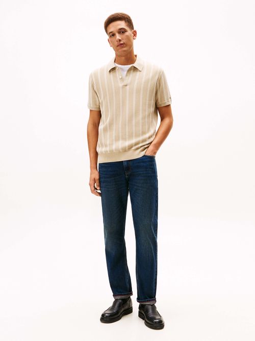 Sueter-de-punto-con-cuello-redondo-o-en-V-y-detalles-iconicos-de-la-marca-MW0MW41949-RBT