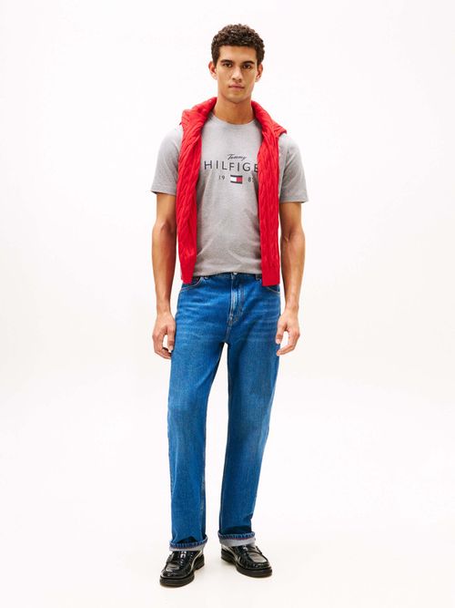 Playera-De-Cuello-Redondo-Con-Logo-Grafico-De-Hombre-Tommy-Hilfiger-MW0MW41455-P91