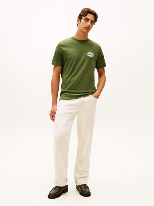 Playera-De-Corte-Amplio-Con-Grafico-Trasero-De-Hombre-Tommy-Hilfiger-MW0MW41460-L01