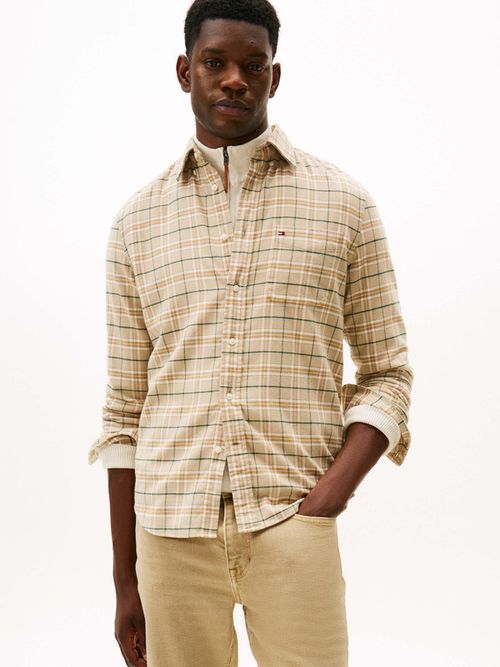 Camisa-Clasica-Con-Cuello-Camisero-Y-Detalles-Iconicos-De-Hombre-Tommy-Hilfiger-MW0MW41512-0L0