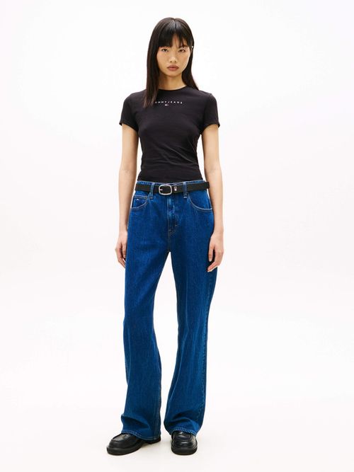 Playera-Basica-Moderna-Con-Logo-Distintivo-De-Mujer-Tommy-Jeans-DW0DW21550-BDS