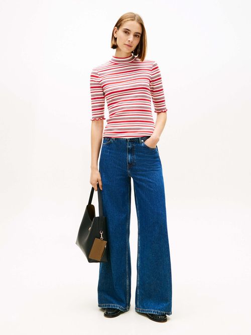 Playera-Esencial-De-Algodon-Con-Logo-Iconico-Y-Corte-Comodo-De-Mujer-Tommy-Hilfiger-WW0WW47815-0E1