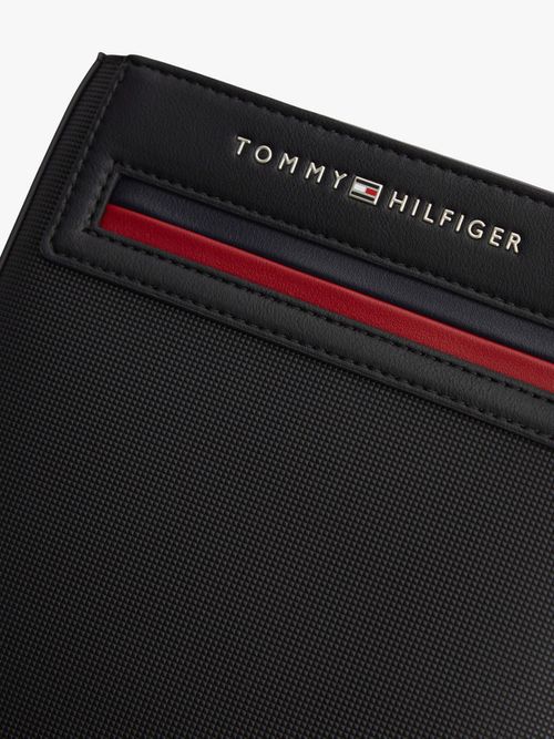 Bolso-Bandolera-Con-Logo-Metalico-De-Hombre-Tommy-Hilfiger-AM0AM14157-BDS