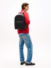 Mochila-Texturizada-Con-Logo-Metalico-De-Hombre-Tommy-Hilfiger-AM0AM14155-BDS