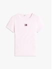 Playera-Slim-Acanalada-Con-Parche-De-Mujer-Tommy-Jeans-DW0DW17881-TN9