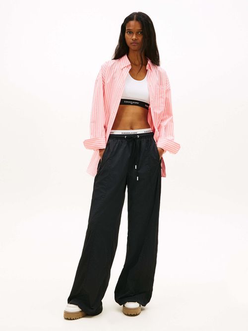 joggers-de-pierna-ancha-con-inscripcion-de-mujer-tommy-jeans-dw0dw22289-bds