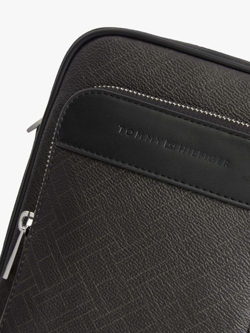 bolso-reporter-con-bandolera-y-logo-de-hombre-tommy-hilfiger-am0am14138-bds