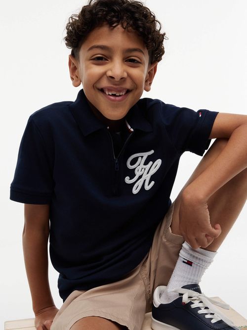 polo-de-corte-regular-con-logo-de-cuerda-de-nino-tommy-hilfiger-kb0kb10232-c1g