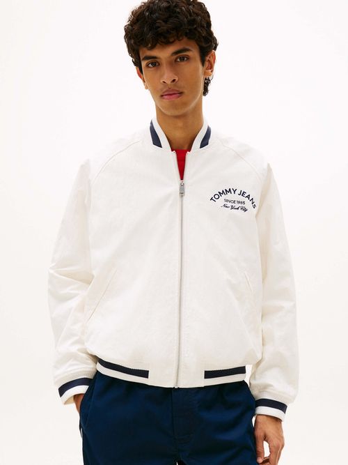chamarra-bomber-con-logo-al-reverso-tommy-hilfiger-para-hombre-dm0dm22737-ybh
