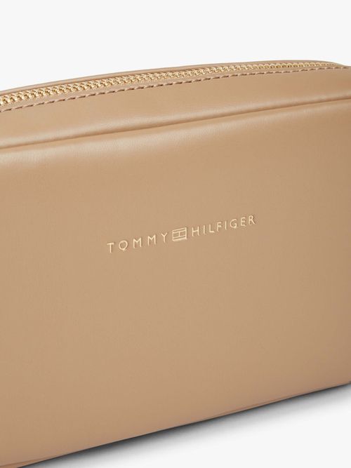 bolso-bandolera-essential-con-logo-en-bajo-relieve-aw0aw18370-rbc
