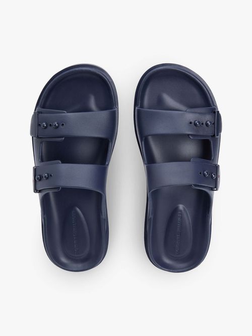 chanclas-ligeras-con-hebillas-y-suela-dentada-fm0fm05757-dw5