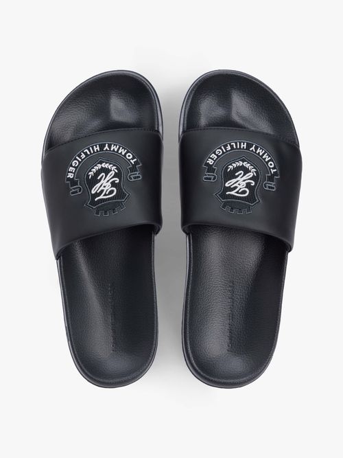chanclas-con-aplicacion-de-escudo-fm0fm05800-bds