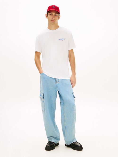 playera-con-diseño-poster-tommy-jeans-dm0dm22541-ybl