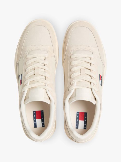 tenis-comodos-con-diferentes-texturas-tommy-jeans-em0em01680-acg
