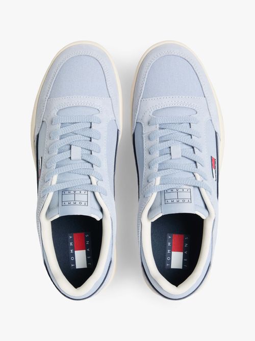 tenis-comodos-con-diferentes-texturas-tommy-jeans-em0em01680-dbp
