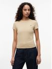 playera-slim-de-cuello-redondo-con-logo-bordado-para-mujer-dw0dw20459-ab9