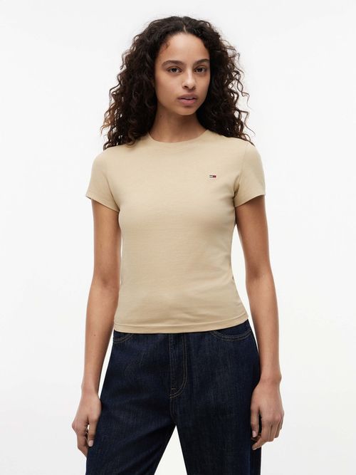 playera-slim-de-cuello-redondo-con-logo-bordado-para-mujer-dw0dw20459-ab9