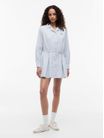 vestido-camisero-corto-con-diseno-plisado-de-rayas-para-mujer-dw0dw22851-0a8