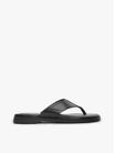 sandalias-de-piel-con-tira-de-dedo-y-logo-para-hombre-fm0fm06055-bds