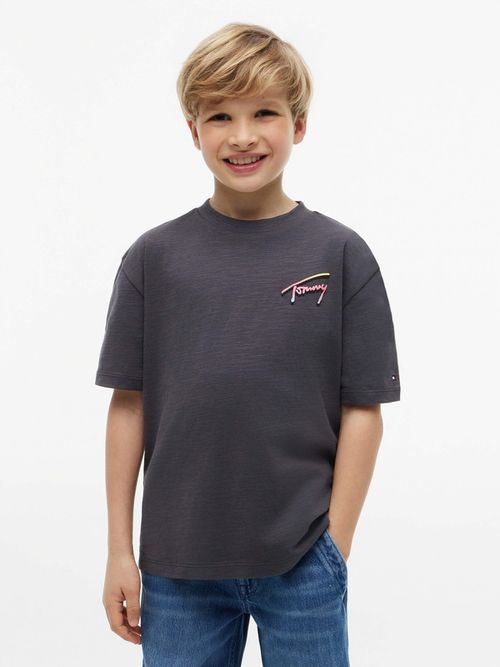 playera-texturizada-con-logo-grafico-en-la-espalda-para-nino-kb0kb10895-pt2
