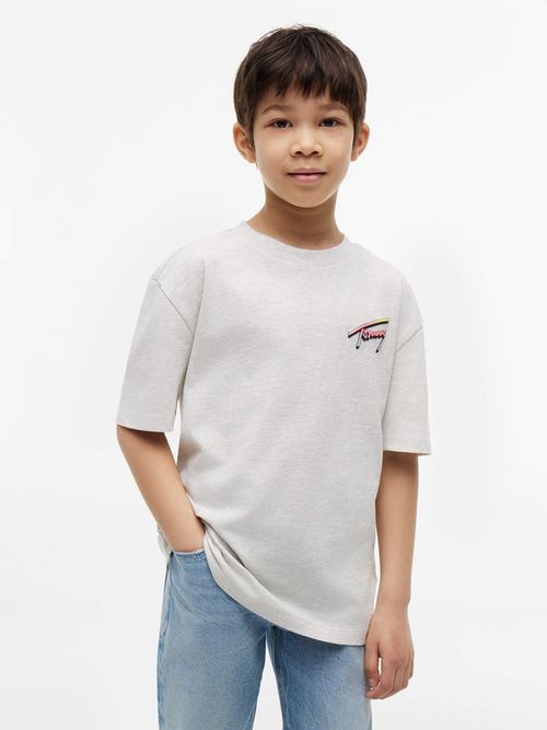 playera-texturizada-con-logo-grafico-en-la-espalda-para-nino-kb0kb10895-p09