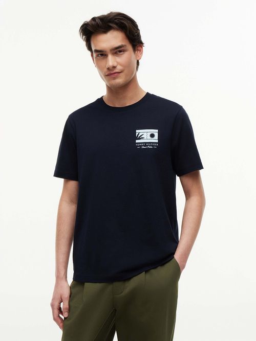 playera-de-cuello-redondo-de-punto-con-grafico-de-logo-para-hombre-mw0mw43228-dw5