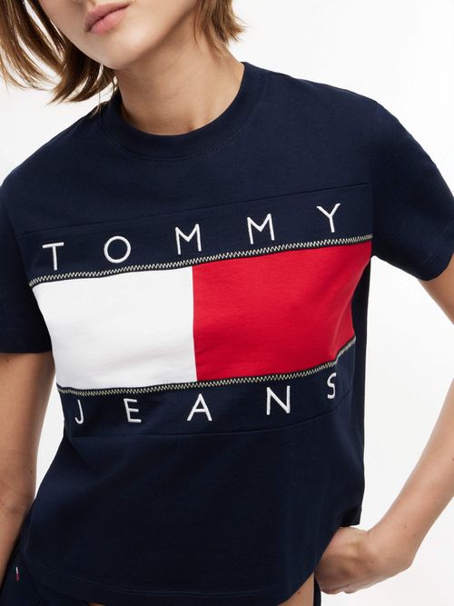 playera-con-logo-de-tommy-para-mujer-dw0dw22818-c1g