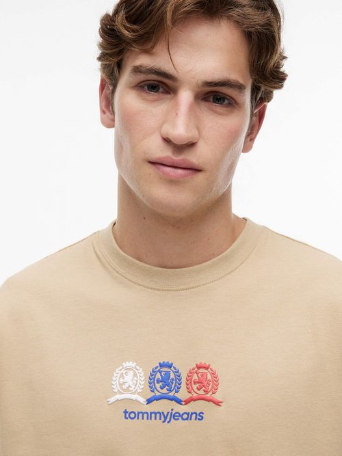 playera-amplia-con-escudo-para-hombre-dm0dm23172-ab9