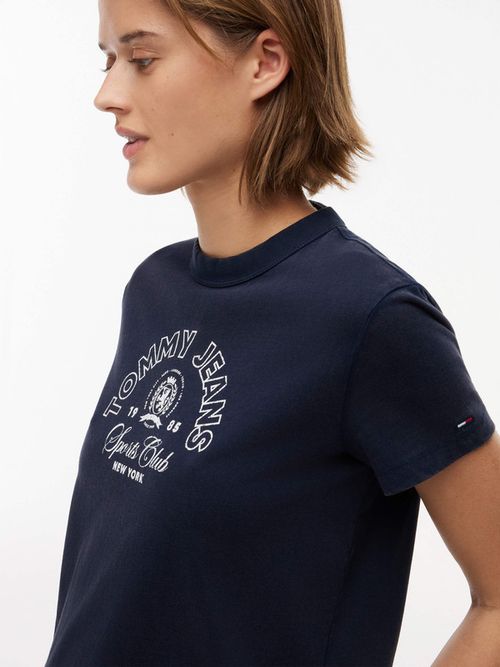 playera-cuello-redondo-con-logo-tommy-jeans-para-mujer-dw0dw22816-c1g